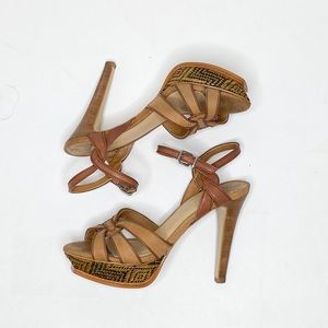 Gianni Bini brown platform sandals heels EUC size 8.5